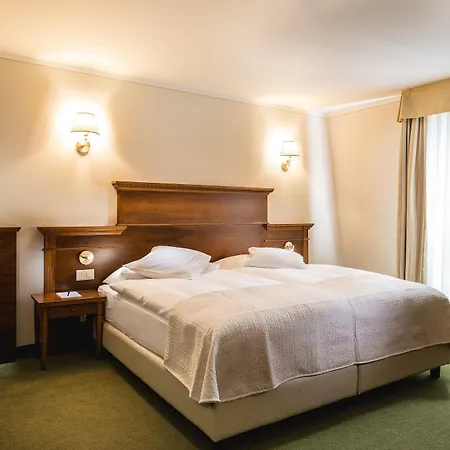 Reine Victoria By Laudinella Hotel