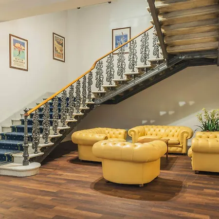 Reine Victoria Hotel 4*