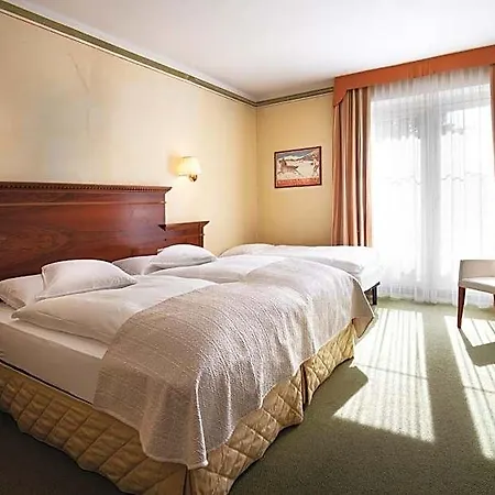 Hotel Reine Victoria 4*
