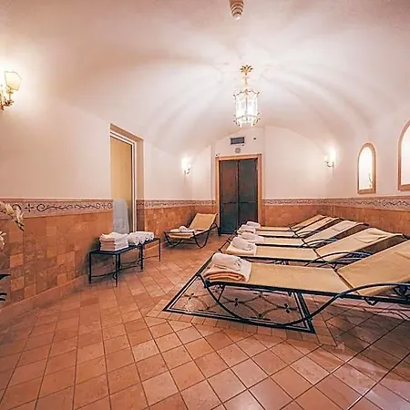Hotel Reine Victoria 4*