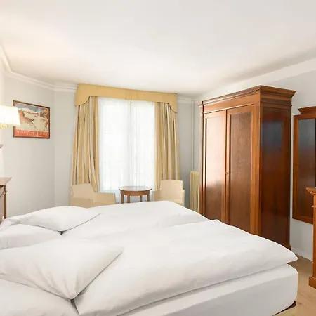 Reine Victoria Hotel