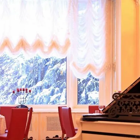 Hotel Reine Victoria By Laudinella 4*