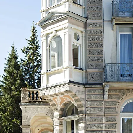 Reine Victoria By Laudinella Hotel 4*
